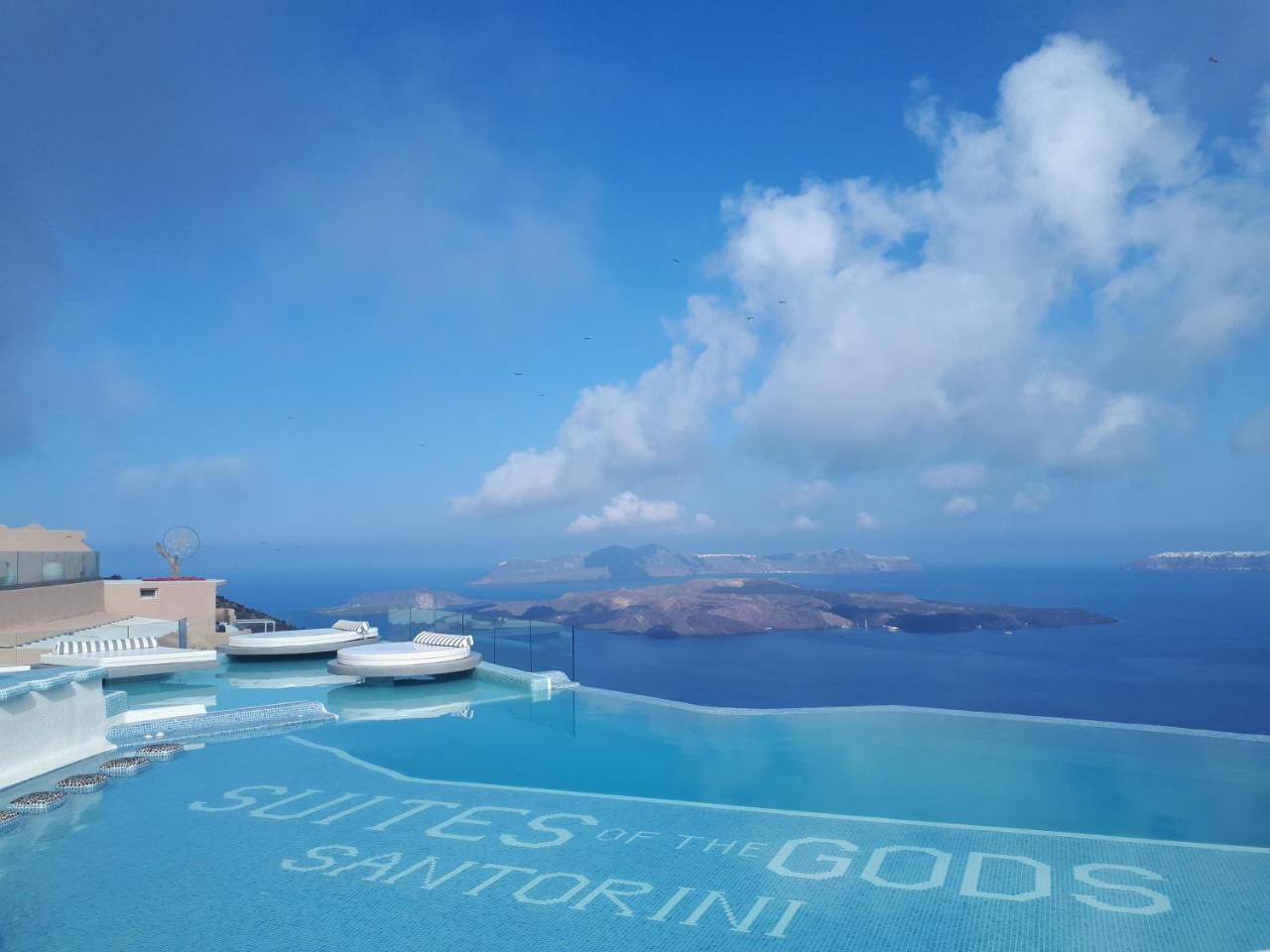 Hotel Of The Gods Cave